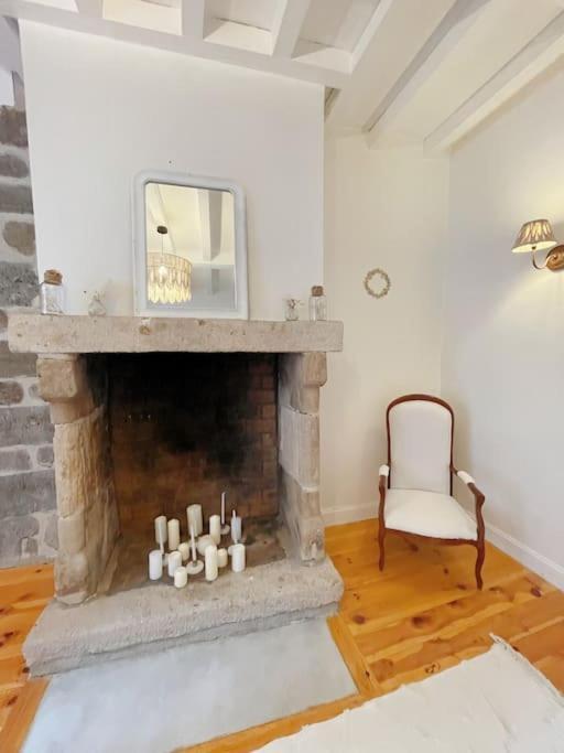 Logis Du Chandelier Le Puy-en-Velay ภายนอก รูปภาพ